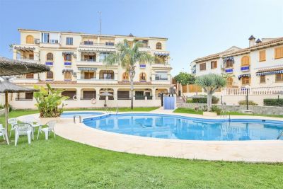 Radový dom 4+kk s terasou, Torrevieja-La Mata, Španielsko - 1