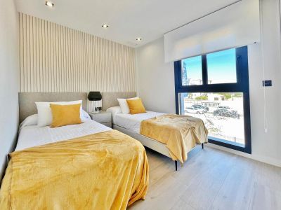 Luxusný apartmán 4+kk s terasou, Alicante-Pilar de la Horadada, Španielsko - 13