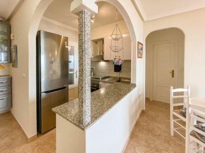 Apartmán 4+kk s balkónom a bazénom Torrevieja-La Mata, Španielsko - 3