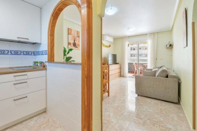 Apartmán 3+kk s balkónom a bazénom Torrevieja-Španielsko - 4