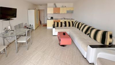 Apartmán 1+kk s terasou a bazénom Aheloy-Bulharsko - 2