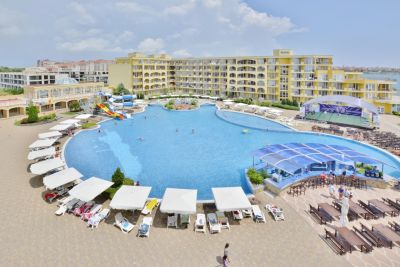 Apartmán 1+kk s terasou a bazénom Aheloy-Bulharsko - 9