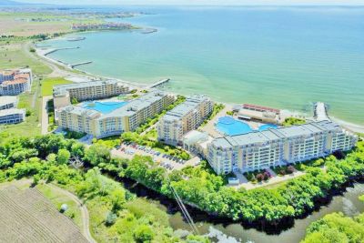Apartmán 1+kk s terasou a bazénom Aheloy-Bulharsko - 14