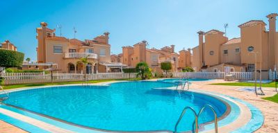 Dom 3+1 s bazénom Orihuela Costa-La Florida, Španielsko