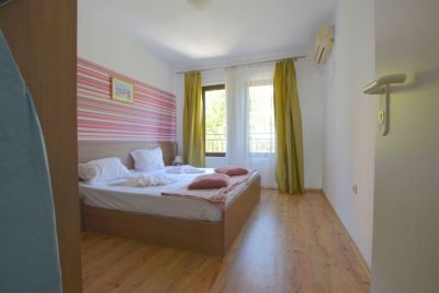 Apartmán 3+kk s balkónom a bazénom Marina Cape Aheloy, Bulharsko - 12