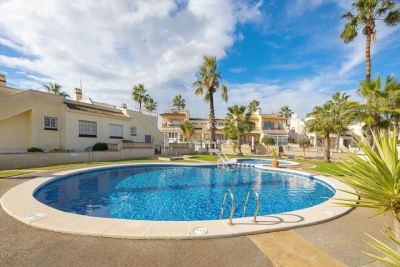 Radový dom 4+kk Orihuela Costa-Playa Flamenca, Španielsko