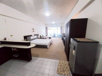 Thajsko-Pattaya-veľký apartmán-štúdio-Jomtien Complex Condo