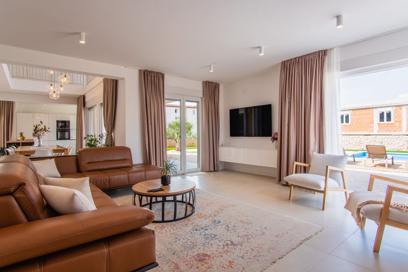 PAG - MANDRE, na predaj vila 260 m2, novostavba, sauna, bazen, výhľad, pozemok 1124 m2 - 10