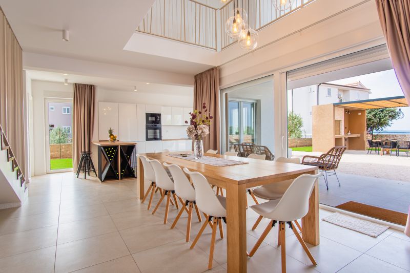 PAG - MANDRE, na predaj vila 260 m2, novostavba, sauna, bazen, výhľad, pozemok 1124 m2 - 8
