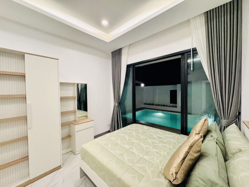 Moderná 5 izbová vila s bazénom v Thajsku-Pattaya - 12