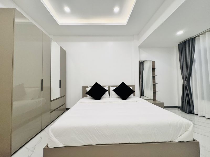 Moderná 5 izbová vila s bazénom v Thajsku-Pattaya - 16