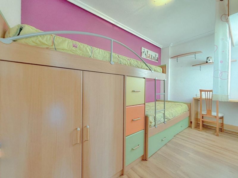 Apartmán 4+1 s terasou len 100 m od mora, Torrevieja-Španielsko - 7