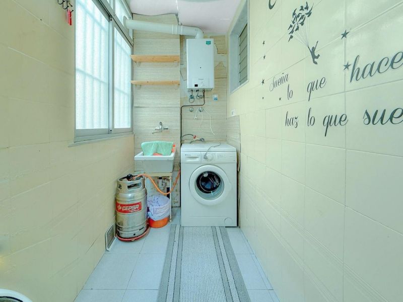 Apartmán 4+1 s terasou len 100 m od mora, Torrevieja-Španielsko - 13