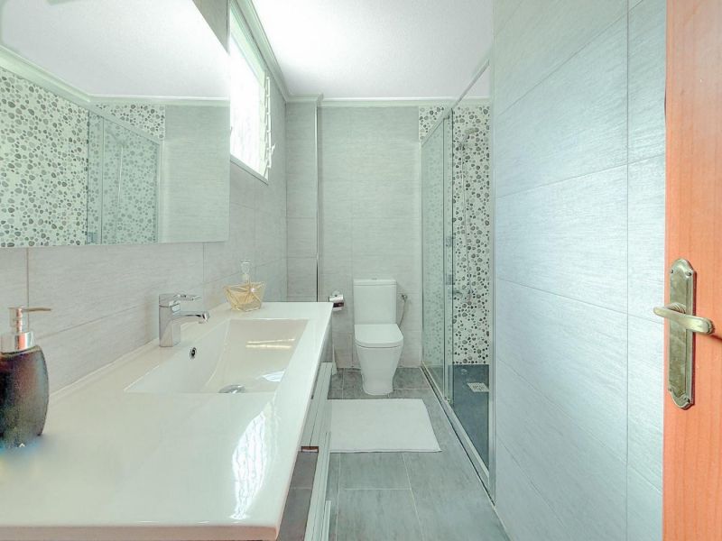 Apartmán 4+1 s terasou len 100 m od mora, Torrevieja-Španielsko - 18