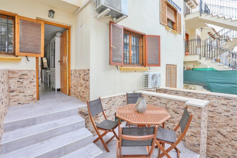 Radový dom 4+kk s terasou, Torrevieja-La Mata, Španielsko - 18