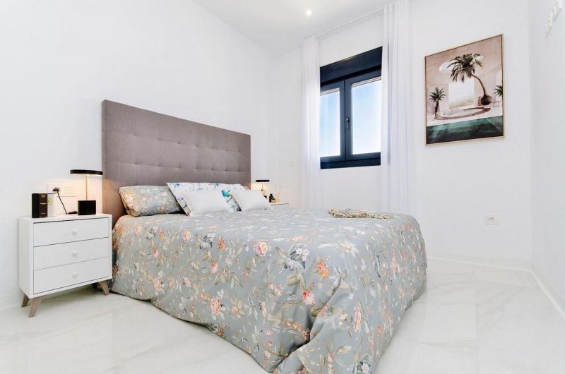 Luxusný dom 4+kk s bazénom, Torrevieja-Los Montesinos, Španielsko - 18