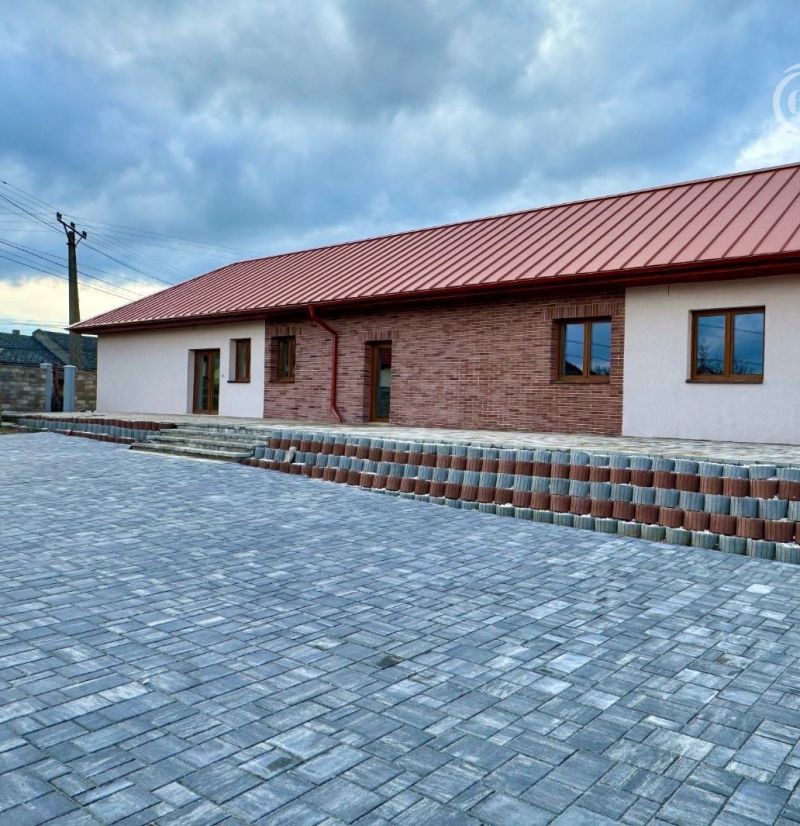 PREDAJ 3izb.dom ,HIDÁSNEMETI, rozsiahly pozemok, - 1