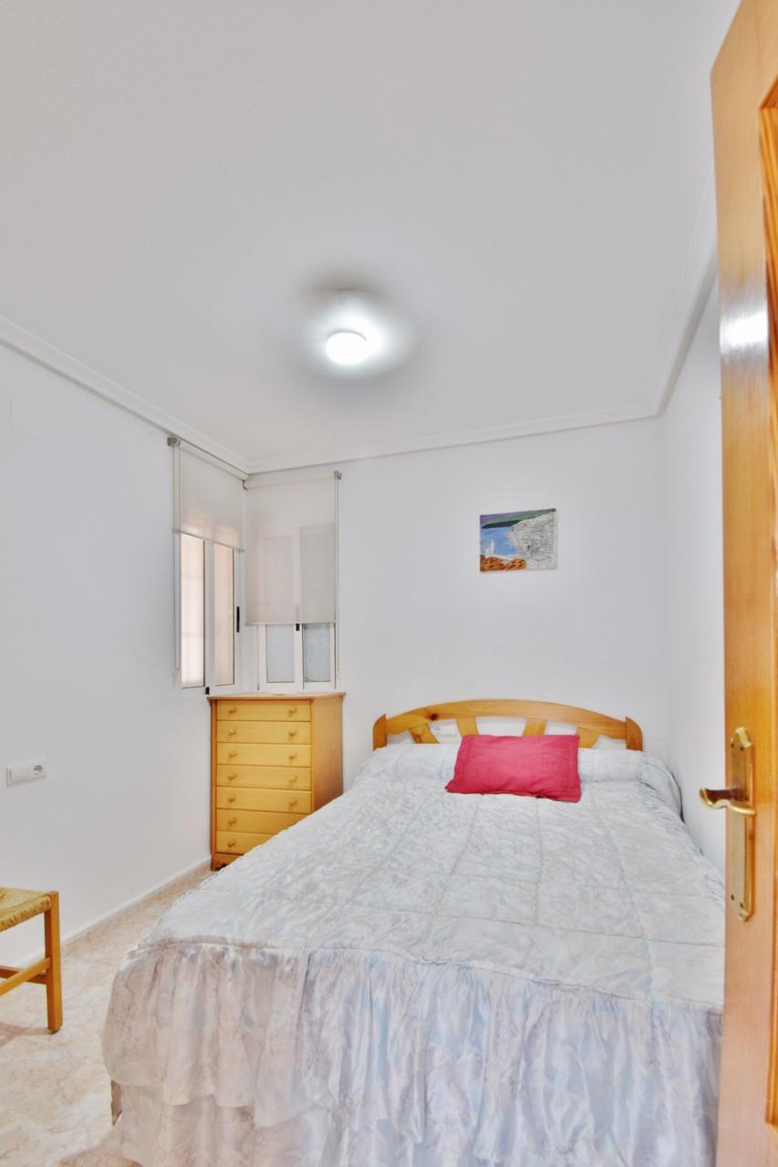Apartmán 4+kk s bazénom a terasou Torrevieja-Španielsko - 13