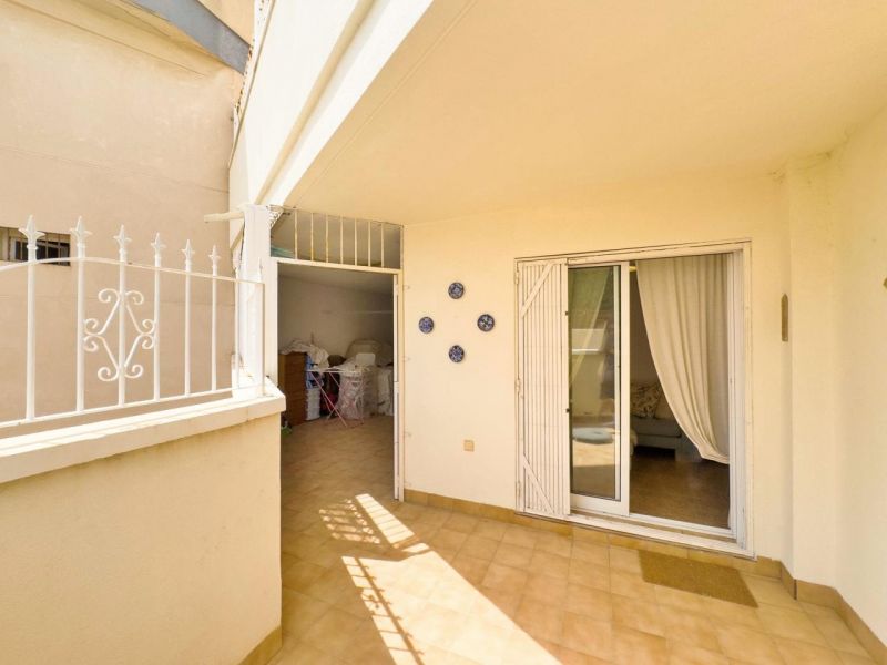 Apartmán 4+kk s bazénom a terasou Torrevieja-La Mata, Španielsko - 14