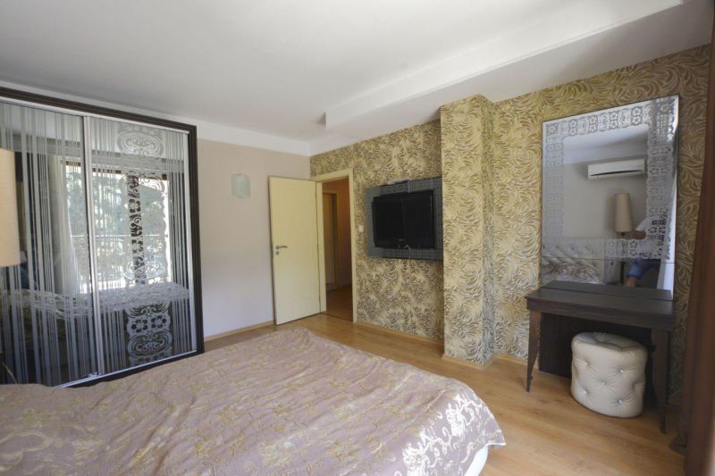 Apartmán 3+kk s bazénom Slnečné pobrežie-Bulharsko - 12