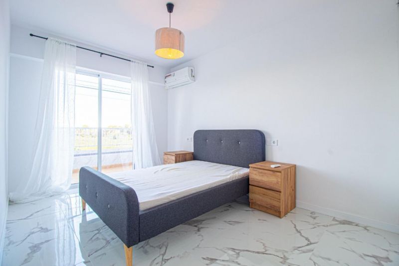 Apartmán 3+kk s balkónom a bazénom Torrevieja-Punta Prima, Španielsko - 7