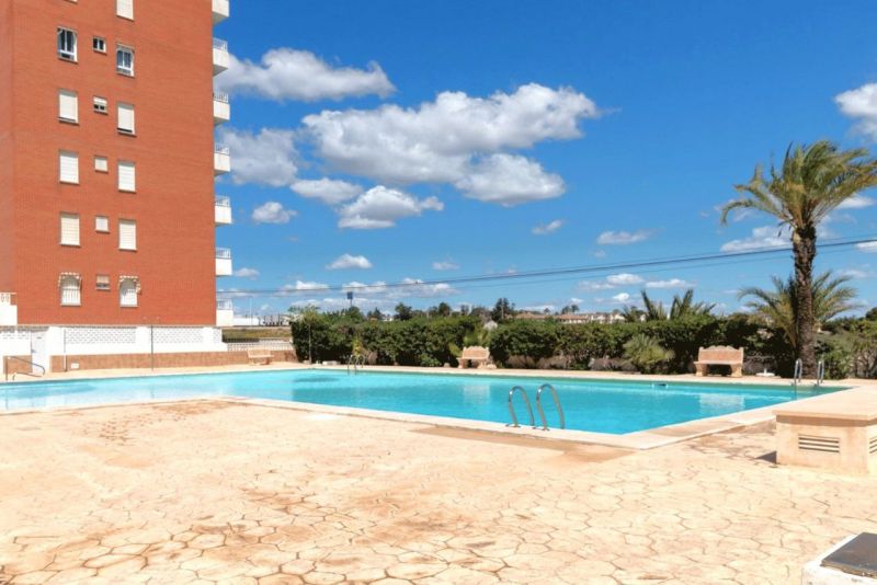 Apartmán 3+kk s balkónom a bazénom Torrevieja-Punta Prima, Španielsko - 16