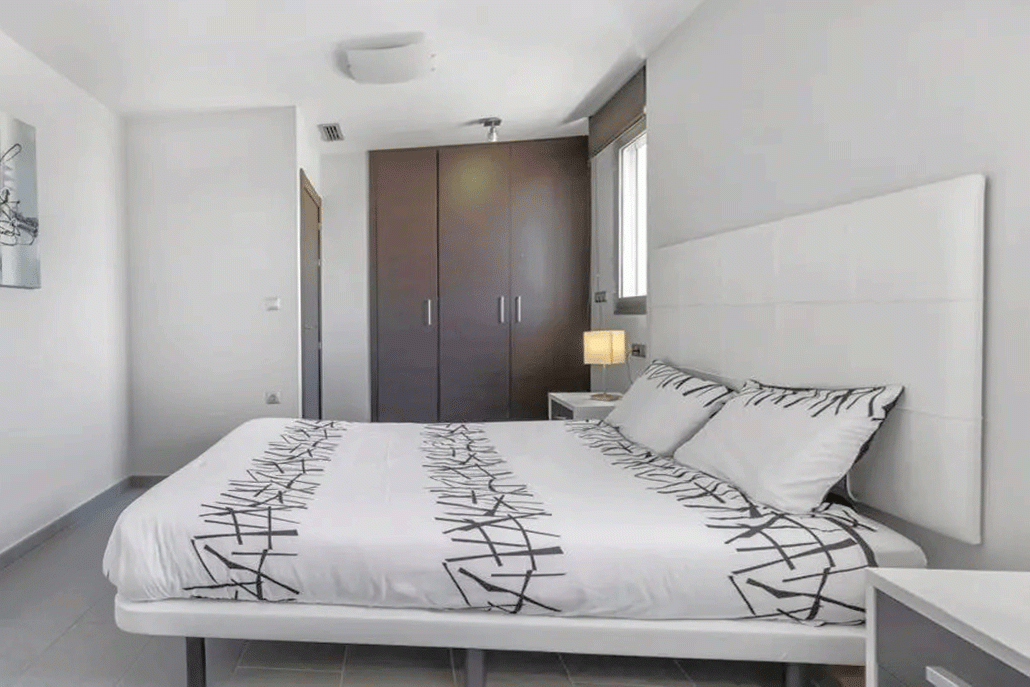 Apartmán 3+kk s terasou a bazénom Torrevieja-La Mata, Španielsko - 12