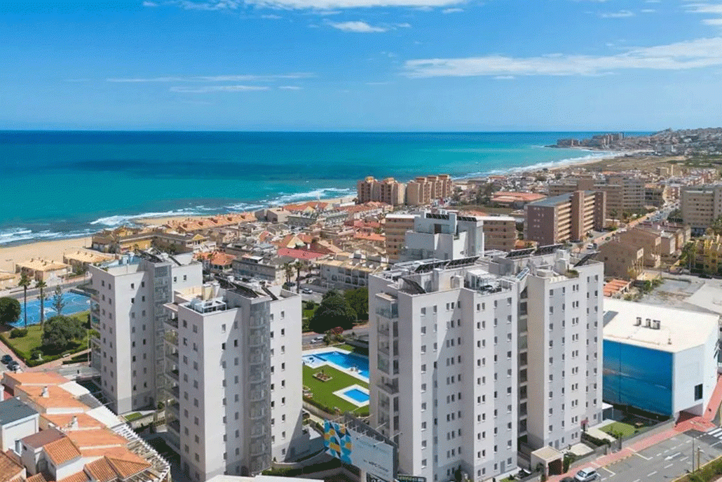 Apartmán 3+kk s terasou a bazénom Torrevieja-La Mata, Španielsko - 17