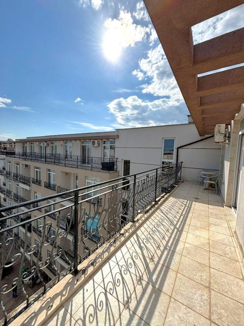 Apartmán 2+kk s balkónom a bazénom Slnečné pobrežie-Bulharsko - 8