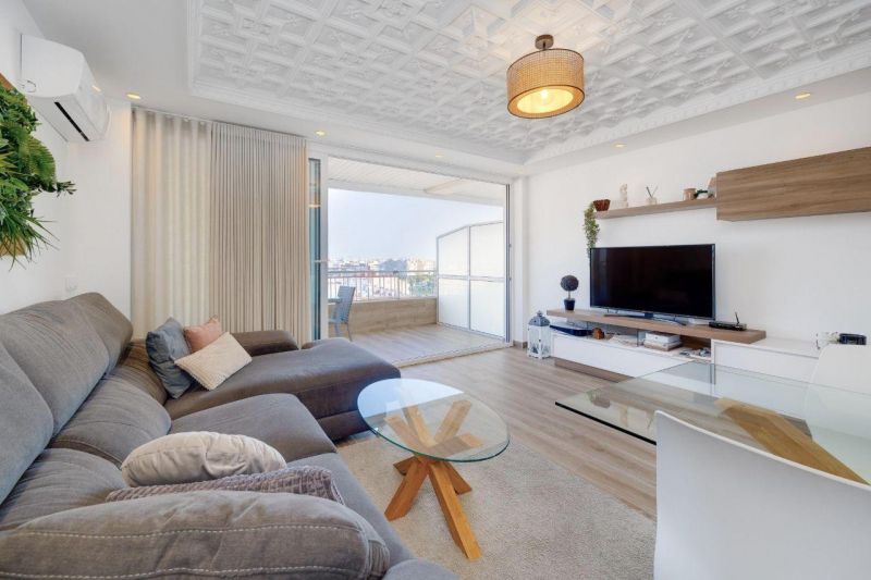 Apartmán 4+kk s balkónom a bazénom Torrevieja-Playa del Acequion, Španielsko - 3