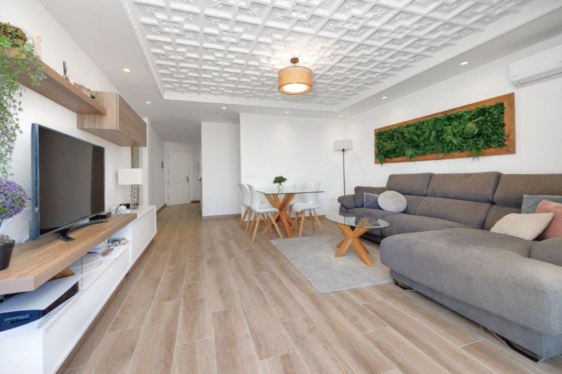 Apartmán 4+kk s balkónom a bazénom Torrevieja-Playa del Acequion, Španielsko - 4