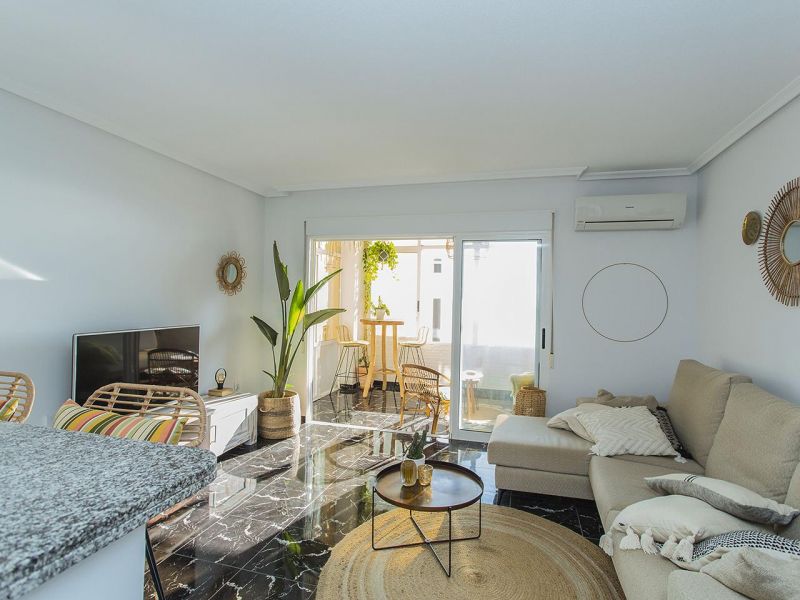 Apartmán 3+kk s balkónom Torrevieja-La Mata, Španielsko - 3