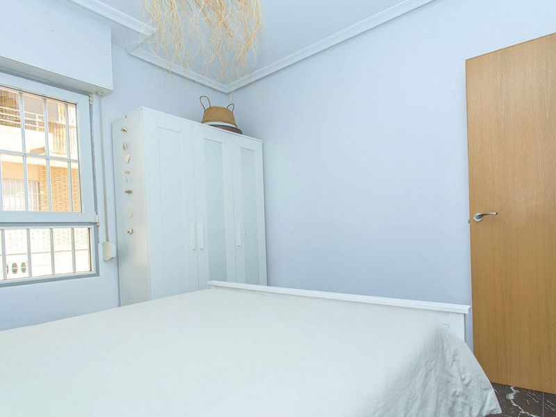 Apartmán 3+kk s balkónom Torrevieja-La Mata, Španielsko - 13