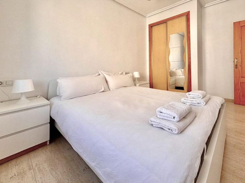 Apartmán 3+1 s bazénom Torrevieja-Los Altos, Španielsko - 5