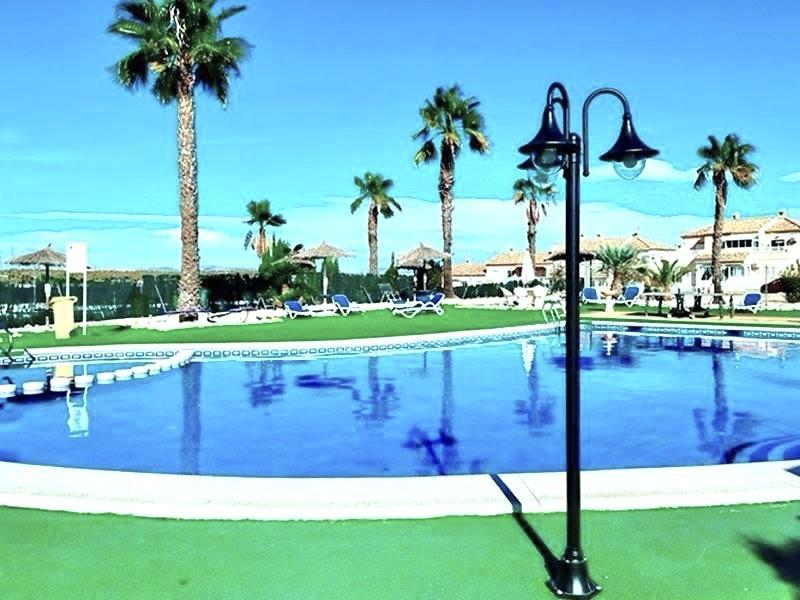 Apartmán 3+1 s bazénom Torrevieja-Los Altos, Španielsko - 14
