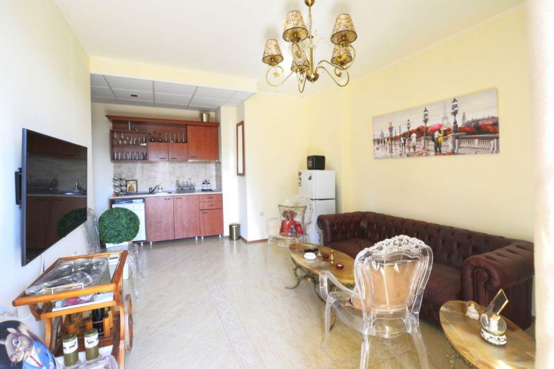 Lukratívny apartmán 2+kk s bazénom Slnečné pobrežie-Bulharsko - 2