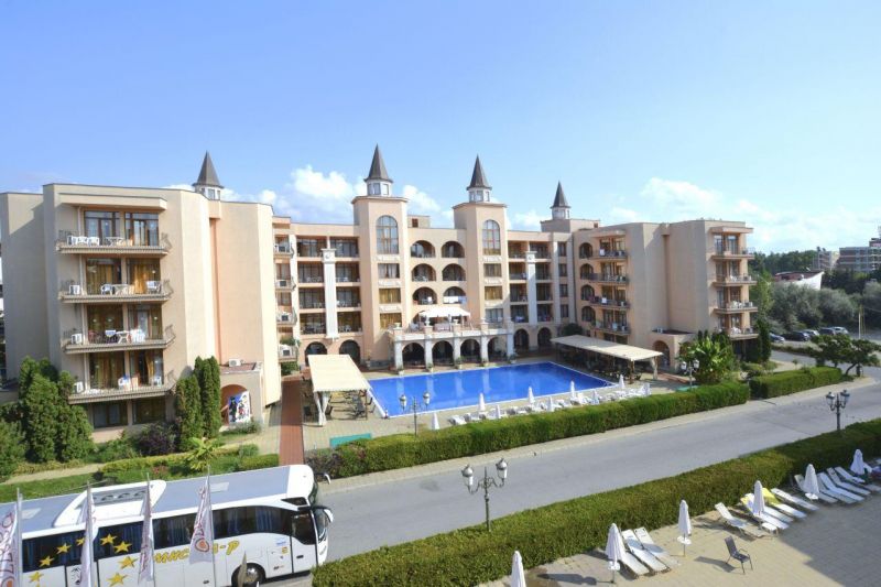 Lukratívny apartmán 2+kk s bazénom Slnečné pobrežie-Bulharsko - 1