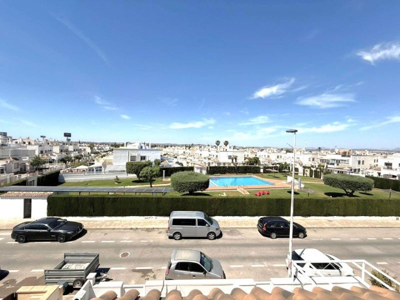 Apartmán 3+1 s terasou a bazénom Torrevieja-El Chaparral, Španielsko - 20