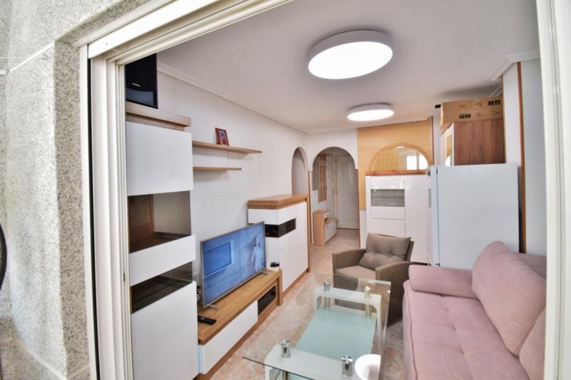 Apartmán 3+kk s bazénom Torrevieja-Španielsko - 2