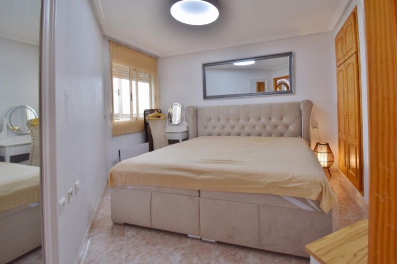 Apartmán 3+kk s bazénom Torrevieja-Španielsko - 11