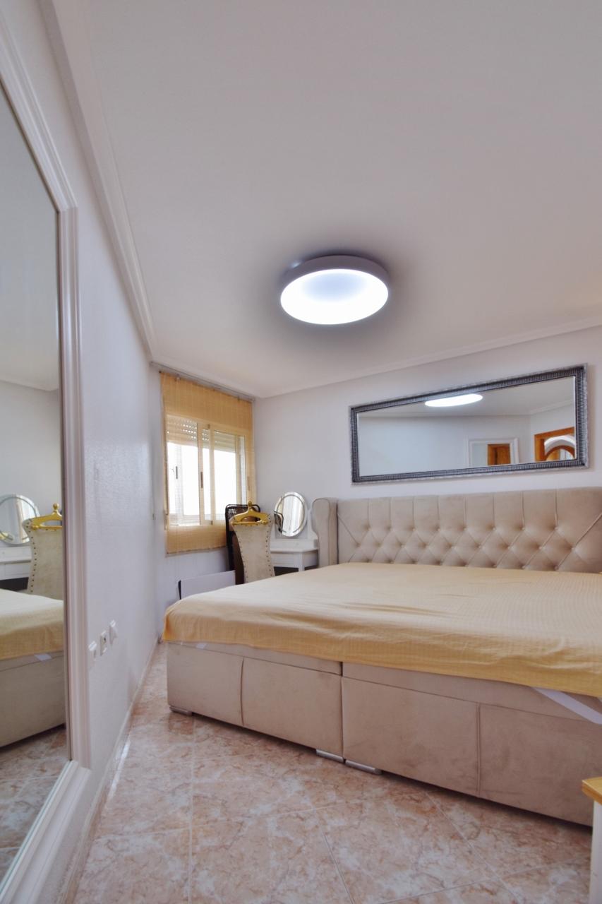 Apartmán 3+kk s bazénom Torrevieja-Španielsko - 12