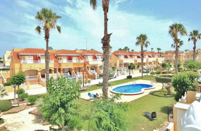 Dom 4+1 s terasou a bazénom Alicante-Algorfa, Španielsko - 2