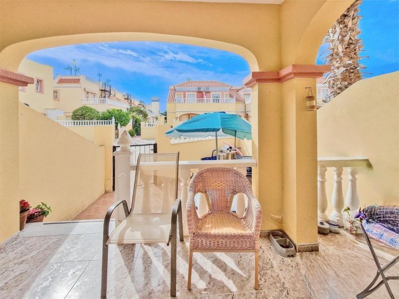 Dom 3+kk s terasou a bazénom Orihuela Costa-La Zenia, Španielsko - 10