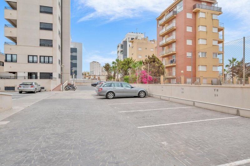 Apartmán 3+kk s terasou a bazénom Guardamar del Segura-Španielsko - 20