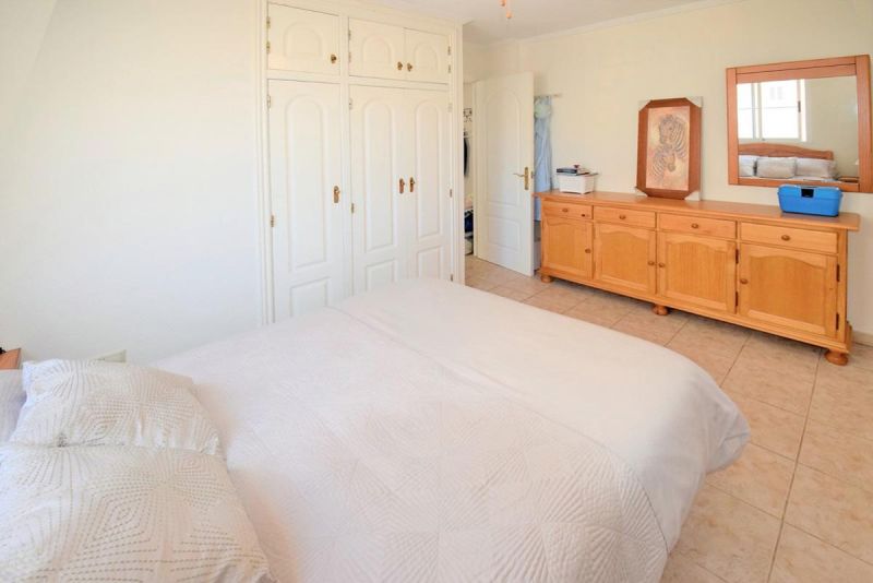 Veľký apartmán 3+1 s terasou Guardamar del Segura-Španielsko - 8