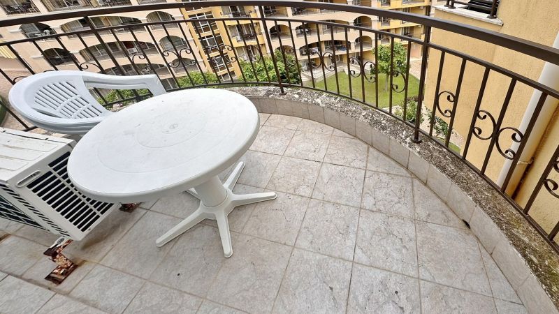 Apartmán 1+kk s terasou a bazénom Aheloy-Bulharsko - 6