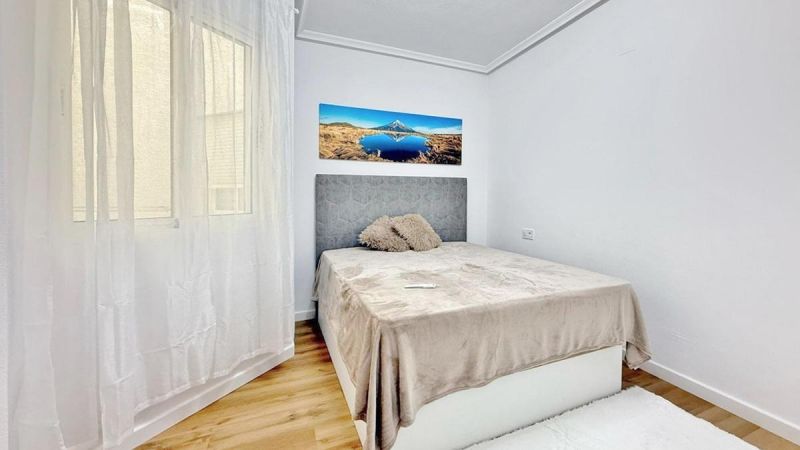 Apartmán 3+kk s balkónom Torrevieja-Španielsko - 9