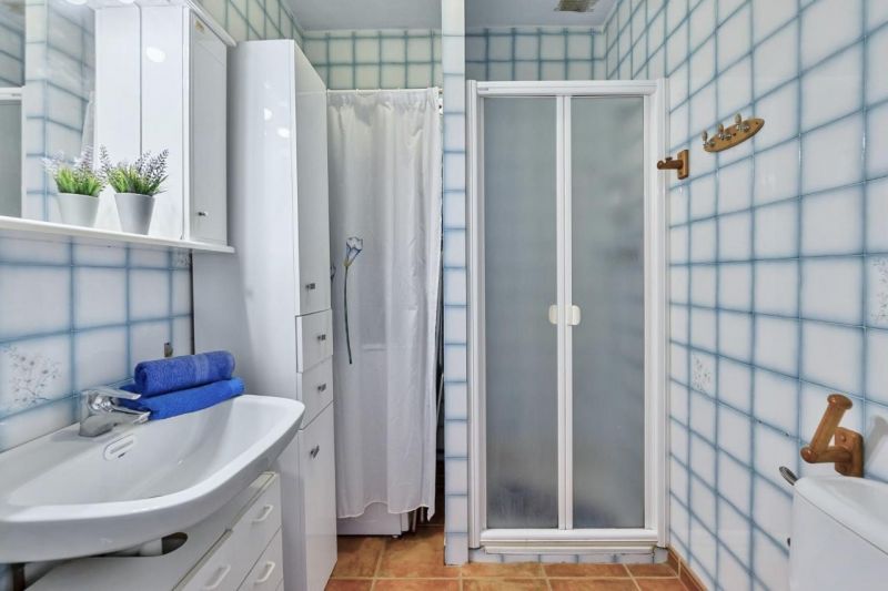 Dom 3+kk s terasou a bezénom Torrevieja-La Mata, Španielsko - 13