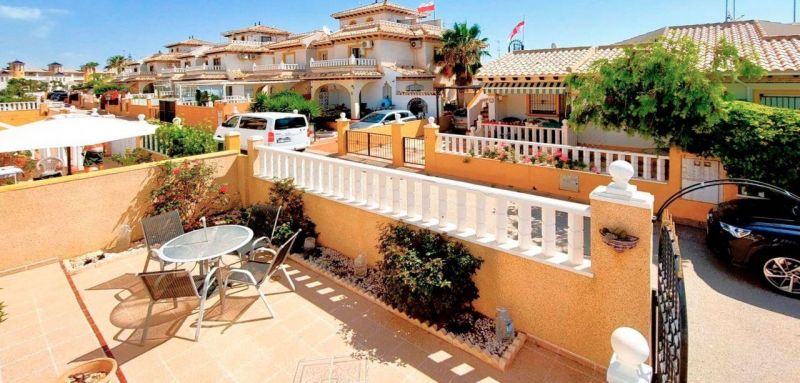 Dom 3+kk s bazénom Orihuela Costa-Los Dolses, Španielsko - 3