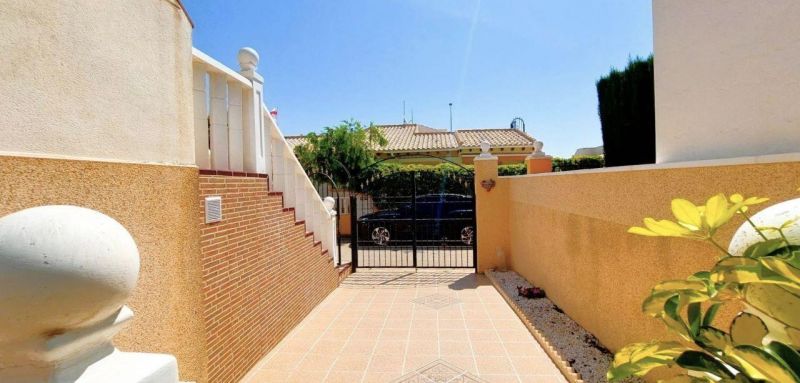 Dom 3+kk s bazénom Orihuela Costa-Los Dolses, Španielsko - 17